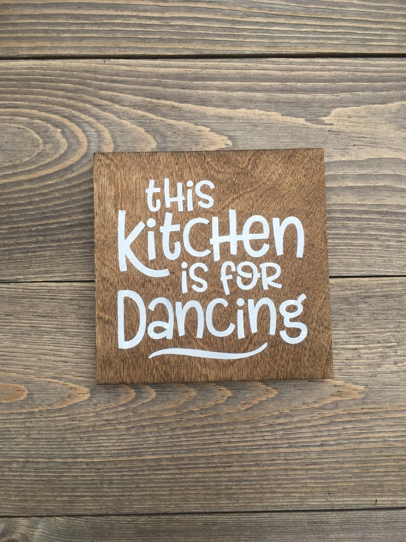 SIMPLY ANI This Kitchen is for Dancing, Kitchen Signs Decor, Kitchen  Decorations, Funny Kitchen Sign, Farmhouse Kitchen Signs Wall Decor, Tiered  Tray